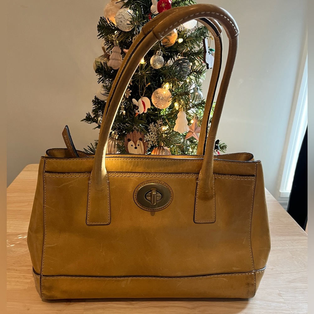 Vintage 2010s Coach Top Handle Tan Leather Bag with Zipper Top and Side Pockets